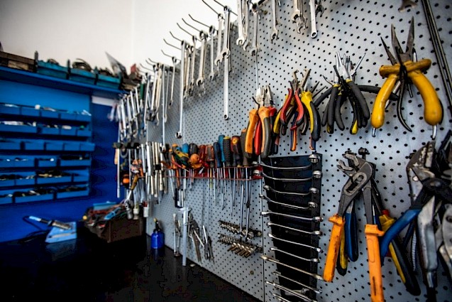 magnetic tools for garages